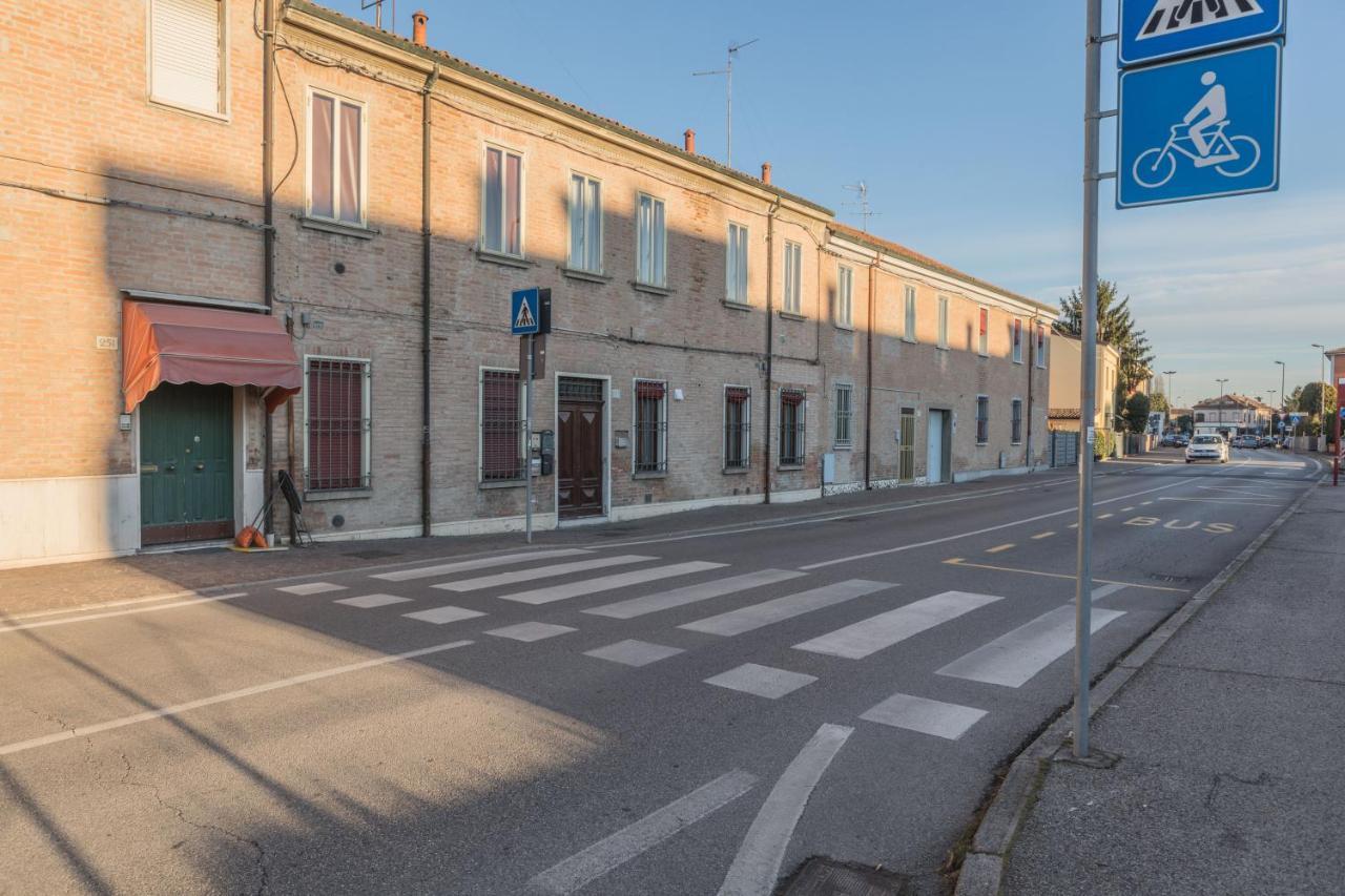 La Dolce Vita Ferrara Eksteriør billede
