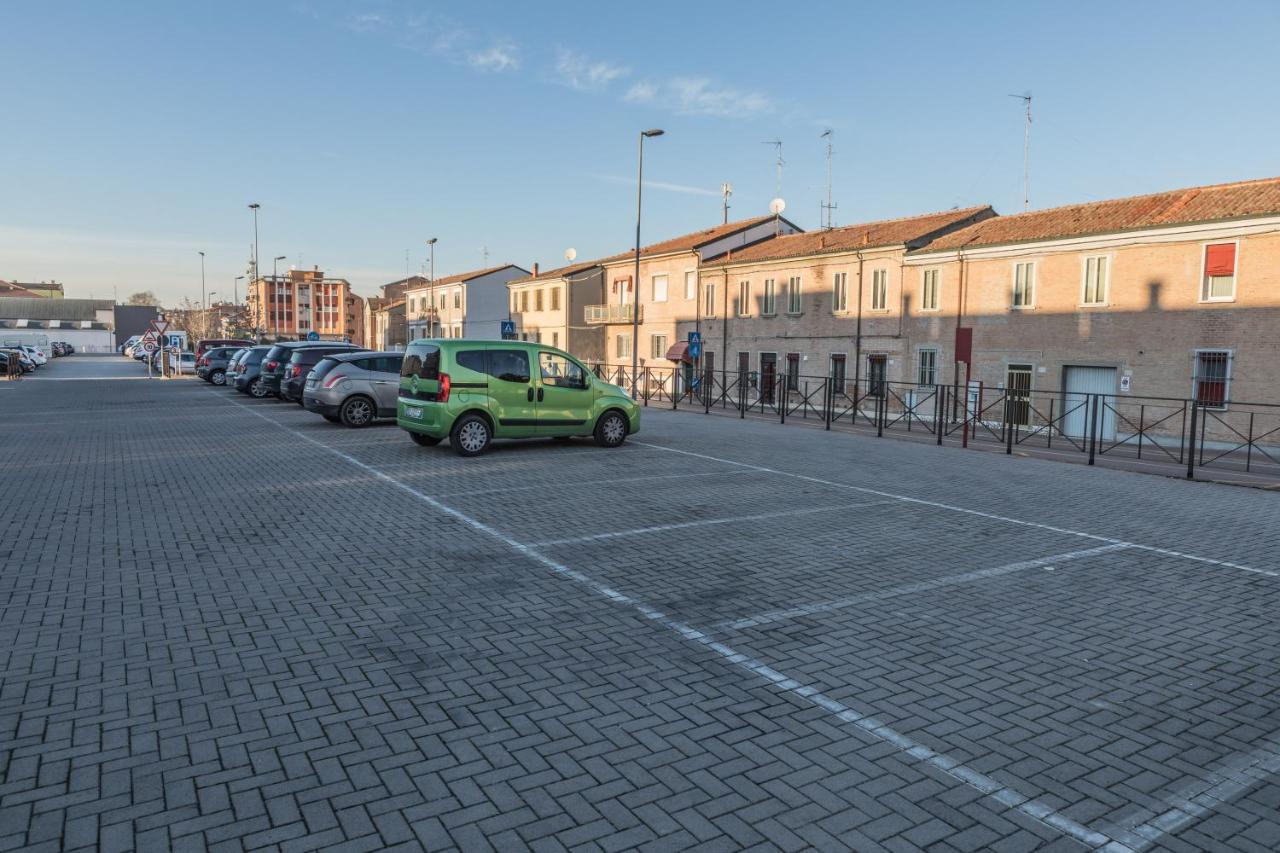 La Dolce Vita Ferrara Eksteriør billede